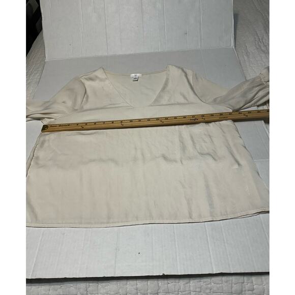 BP Women's V Neck Blouse Flared Sleeves Ivory‎ Size L - Picture 6 of 8